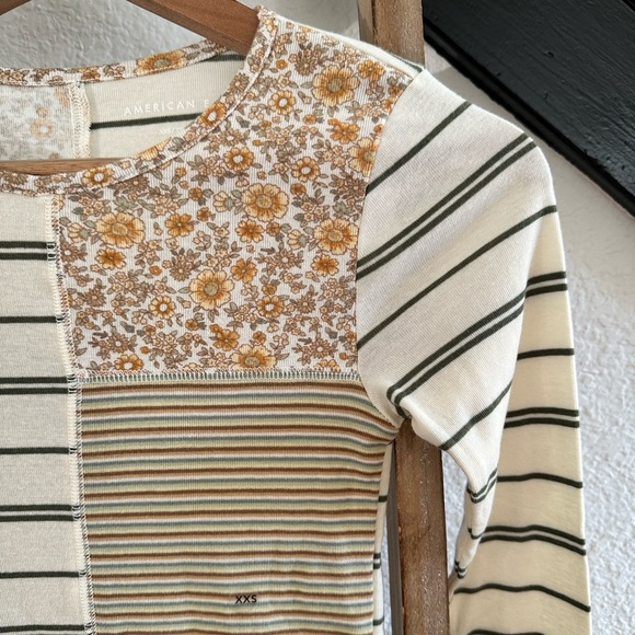 American Eagle Outfitters Yellow Striped Patchwork Long Sleeved Crew Neck NWT - Picture 3 of 10